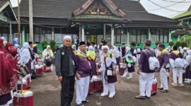 81 Jemaah Calon Haji Asal Kota Sungai Penuh Berangkat Menuju Tanah Suci