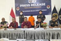 WNA Asal Tiongkok Diamankan Imigrasi Saat Berjualan di Pasar Sungai Penuh