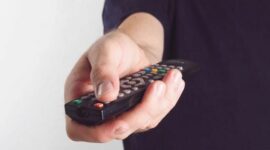 Daftar Kode Remot TV Universal untuk Semua Merek TV 2025
