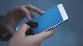 Indonesia Peringkat Teratas dalam Penggunaan Internet via Ponsel di Dunia (Foto: Pixabay)