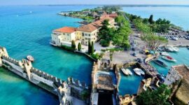 Kota Sirmione di Italia Foto: (Lonely Planet)