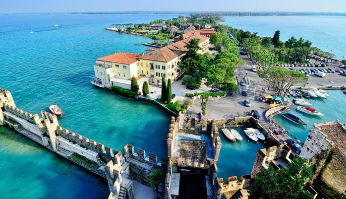 Kota Sirmione di Italia Foto: (Lonely Planet)