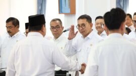 Lebih dari 100 Sejarawan Kembali Susun Ulang Sejarah Nasional Indonesia  (Foto: X/@fadlizon)