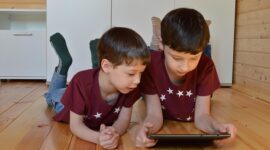 Cara Mengatasi Anak yang Kecanduan Gadget. (Foto: Pixabay)