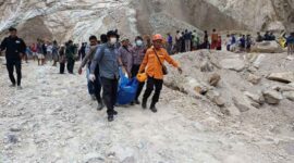 Longsor Tambang Cipanas Cirebon, 3 Jenazah Kembali Ditemukan (Foto: BNPB)