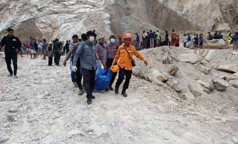 Longsor Tambang Cipanas Cirebon, 3 Jenazah Kembali Ditemukan (Foto: BNPB)
