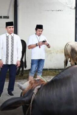 Polda Jambi Gelar Qurban dan Distribusi Daging Qurban Kepada Jajaran dan Masyarakat Sekitar