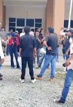Desak Transparansi, LSM Gelar Aksi Damai di Inspektorat Sungai Penuh Terkait Dana Desa Pelayang Raya