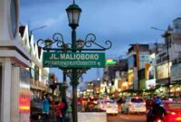 Jalan Malioboro Jogjakarta (Foto: Ig: awinawawii2)