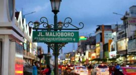 Jalan Malioboro Jogjakarta (Foto: Ig: awinawawii2)