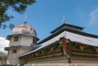 Masjid Keramat Pulau Tengah Kerinci (Foto: Google)