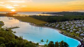 Crystal Lagoon di Treasure Bay Bintan, Kolam Renang Terbesar di Asia Tenggara. (Foto: treasurebaybintan)