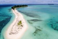 10 Rekomendasi Tempat Wisata Terbaik di Nabire Papua Tengah. (Foto: telukcenderawasihnationalpark.com)