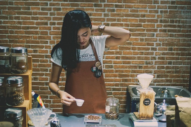 Ilustrasi. 13 Tempat Ngopi Terbaru di Bandung yang Asik Buat Nongkrong dan Ngonten. (Foto: Pixabay)