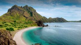 Pesona Labuan Bajo: Destinasi Wisata Indah dan Eksotis di Nusa Tenggara Timur. (Foto: windows10spotlight)