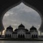 Panduan Lengkap Wisata Syariah di Indonesia untuk Liburan Ramah Muslim (Foto: bithe.co)