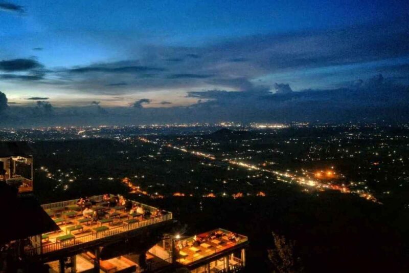 Bukit Bintang Jogja Versi 2.0: Wajah Baru Wisata Malam dengan Citylight yang Memikat. (Foto: IG @gudegnet)