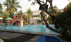 Liburan Seru di Kolam Renang Villa Meruya Jakarta Barat