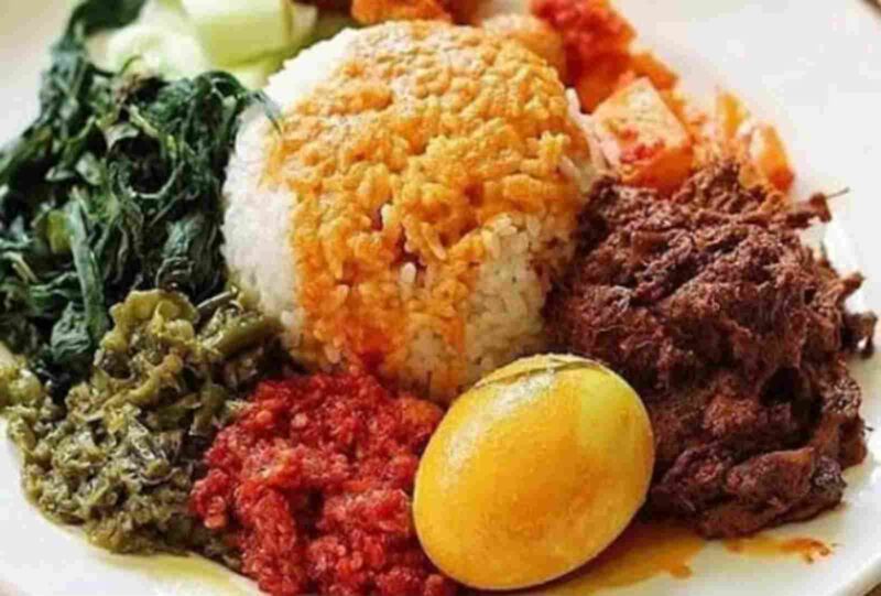 Ilustrasi. Tempat Wisata Kuliner di Padang Paling Enak & Hits, Wajib Dicobain!. (Foto: icone-inc)