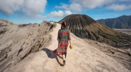 Keindahan Gunung Bromo: Panduan Lengkap untuk Pemula. (Foto: traveloka.com)