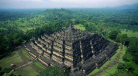Mengenal Candi Borobudur: Sejarah Lengkap, Harga Tiket, dan Waktu Terbaik Berkunjung. (Foto: silmuku.blogspot.com)