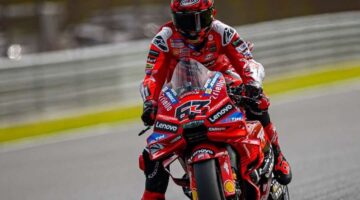 Pembalap Francesco Bagnaia saat memacu kendaraannya di Sirkuit Motegi Jepang, Sabtu (27/9/2025) (Foto: Ig @ducaticorse)