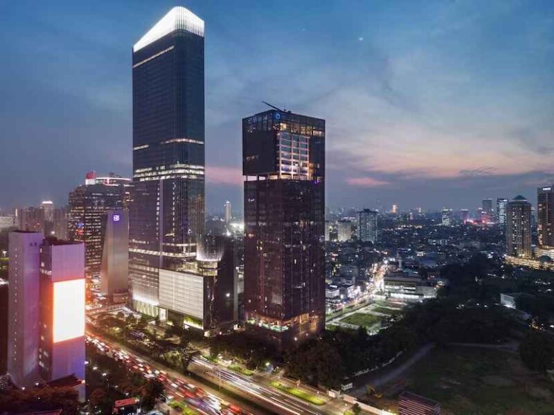The Orient Jakarta Senayan, Hotel Mewah dengan Infinity Pool Ikonik. (Foto: logitravel)