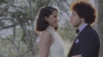 Tangkapan layar rekaman video pernikahan Selena Gomez dengan Benny Blanco yang diunggah ke Instagram. (Foto: Ig @selenagomez)
