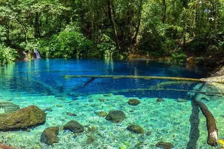Danau Kaco Kerinci: Surga Biru di Tengah Hutan Jambi (Foto: kabarjambikito)