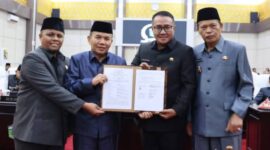 DPRD Sungai Penuh Sahkan Perda Penanganan Kemiskinan dan Perangkat Daerah