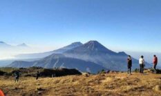 Healing Ala Anak Gunung: Camping Santai di Savana Gunung Sumbing