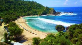 Pesona Pantai Siung Gunung Kidul: Surga Panjat Tebing, Alam Liar, dan Cerita Tersembunyi. (Foto: itrip)