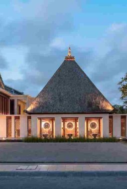Staycation di Ramayana Suite Kuta Bali, Perpaduan Kemewahan dan Budaya