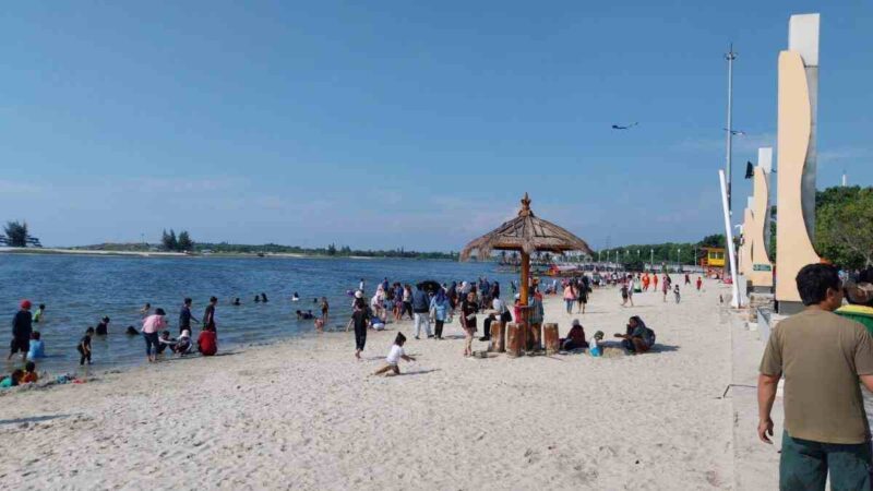 Pantai Ancol Primadona Destinasi Libur Panjang Keluarga. (Foto: travel.tribunnews)
