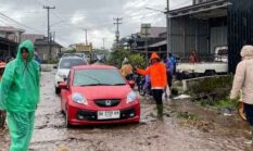 Bupati Monadi Tinjau Lokasi Banjir di Kerinci