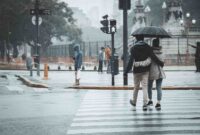 Ilustrasi. Tips Traveling Aman Saat Musim Hujan, Tetap Nyaman dan Menyenangkan (Foto: Pixabay)
