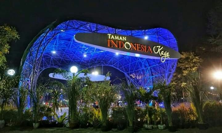 Pesona Wisata Malam Semarang yang Wajib Kamu Jelajahi (Foto: jejak-kenzie.blogspot)