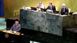 Presiden Republik Indonesia, Prabowo Subianto menyampaikan pidato pada Konferensi Internasional Tingkat Tinggi untuk Penyelesaian Damai atas Masalah Palestina dan Implementasi Solusi Dua Negara yang digelar di Gedung Majelis Umum Perserikatan Bangsa-Bangsa (PBB), New York, Amerika Serikat, Senin (22/9/2025) (Foto: BPMI Setpres/Laily Rachev)