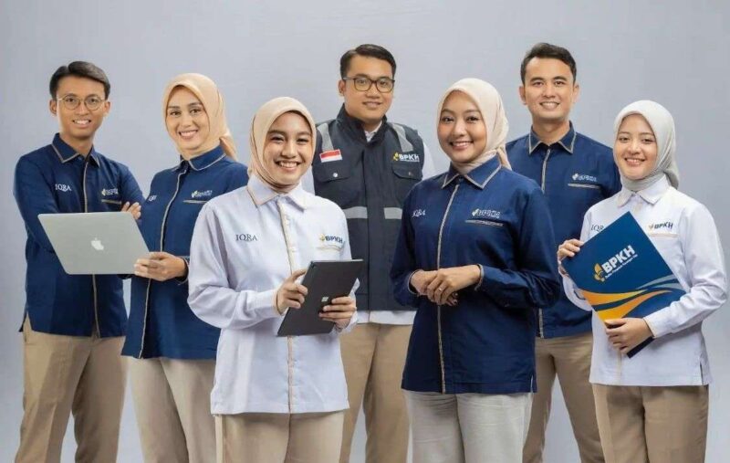 Para pegawai BPKH yang berkontribusi dalam pengelolaan keuangan haji (Foto: Bpkh)