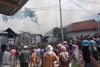 Kebakaran Hebat di Kerinci, Tiga Rumah Hangus Terbakar
