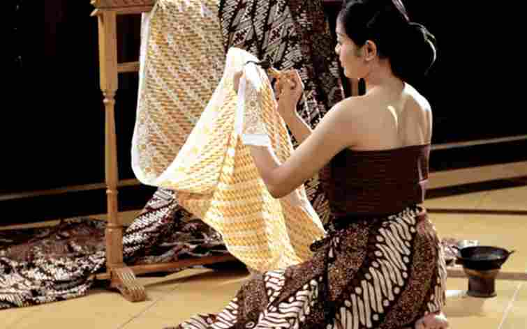 Ilustrasi. 5 Kota Terbaik untuk Berburu Batik Cantik di Indonesia (Foto: iwarebatik)