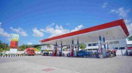 Aktivitas kendaraan mengisi bahan bakar SPBU Pertamina di Makassar (Foto: Dok Pertamina Patra Niaga Salawesi)