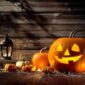Potret sebuah labu kuning yang menjadi simbol perayaan hari Halloween (Foto: Freepik)