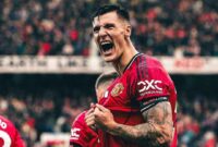 Selebrasi Benjamin Sesko usai cetak gol kedua bagi Manchester United ke gawang Sunderland (Foto: Instagram/ @benjaminsesko)