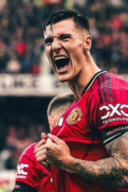 Manchester United Bungkam Sunderland 2-0, Amorim Terhindar Tekanan