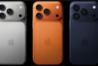 iPhone 17 series Pro dan Pro Max yang tersedia dalam tiga warna, yakni biru pekat, oranye kosmik, dan perak (foto: situs resmi Apple)