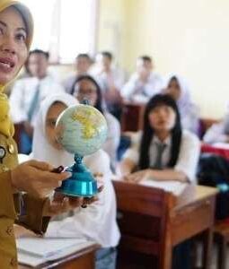 Perbedaan Hari Guru Sedunia dan Nasional, Sejarah dan Maknanya
