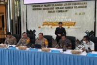 Konferensi pers terkait hasil penyidikan tudingan ijazah palsu Jokowi di Mapolda Metro Jaya Jumat (7/11). (Foto: Abid Raihan/kumparan)