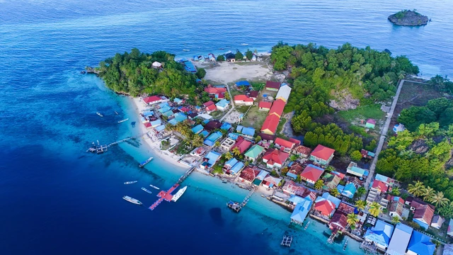 Pulau Labengki. (Foto: Bedjok/Shutterstock)