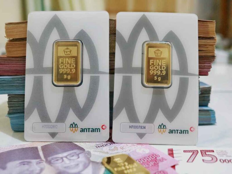 Setelah Anjlok Tajam, Harga Emas Antam Rebound Tipis Senin 17 November 2025 (Foto: Medcom/Husen M)